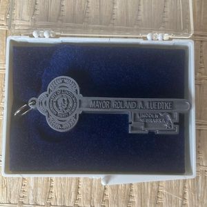 Key to Lincoln Nebraska  by Roland A Luedtke